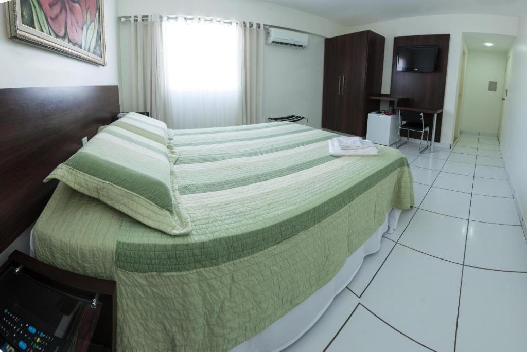 Rametta Hotel Montes Claros Exterior photo